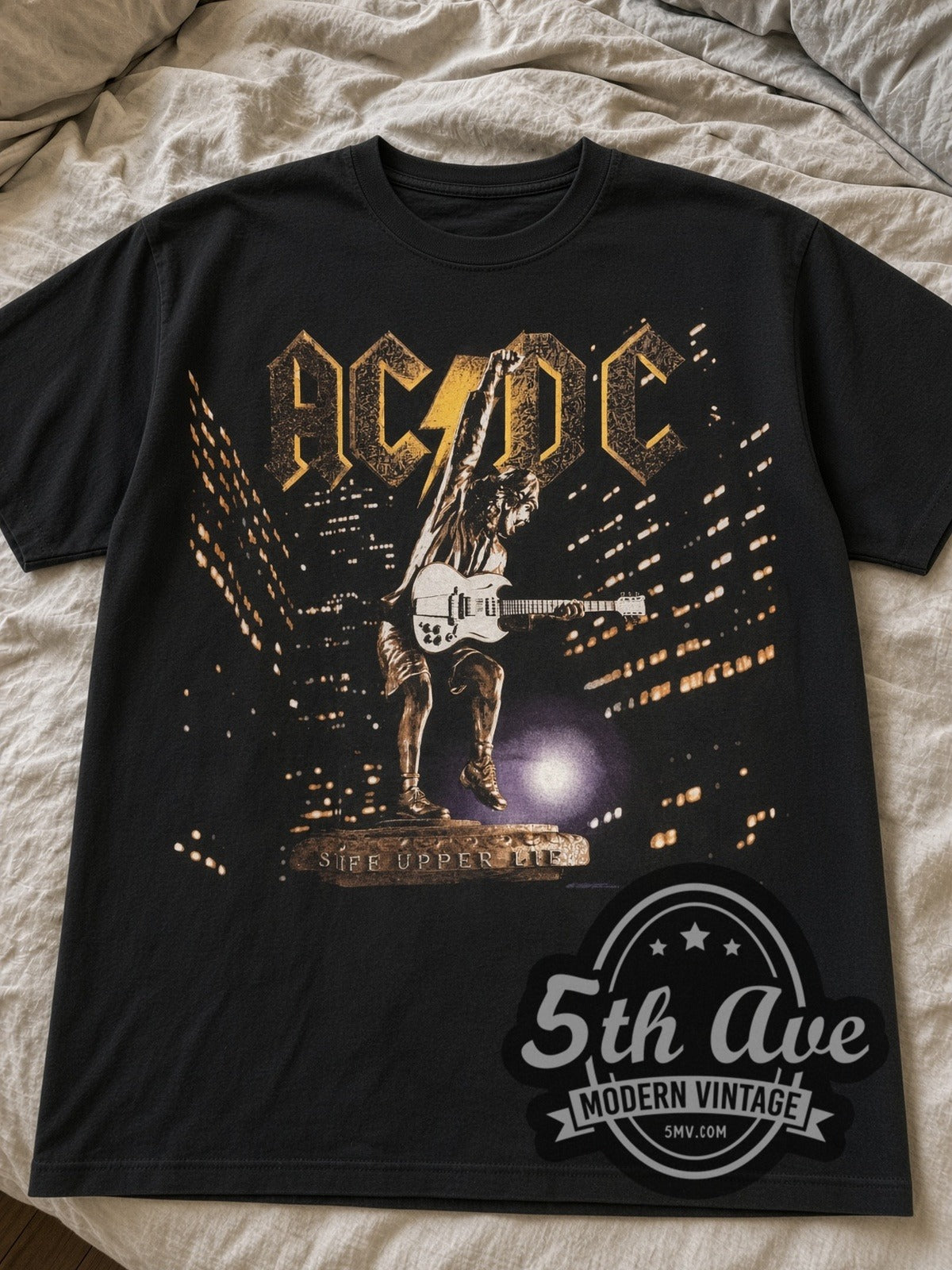 AC/DC – Stiff Upper Lip Angus Statue Tour – Vintage Band T-Shirt