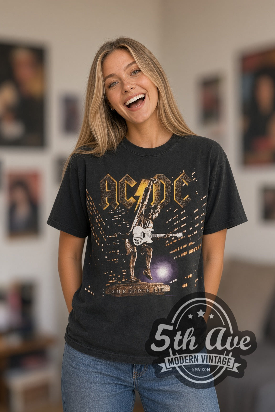 AC/DC – Stiff Upper Lip Angus Statue Tour – Vintage Band T-Shirt