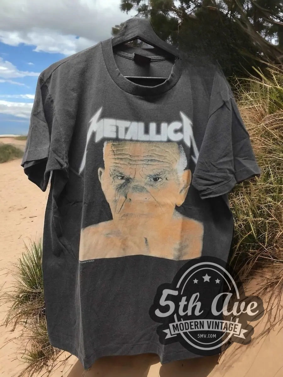 Distressed Metallica 'Enter Sandman' Tour – Vintage Band T-Shirt