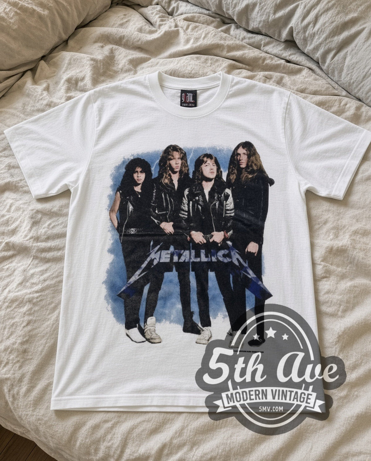 Metallica – Group Photo (White) – Vintage Band T-Shirt