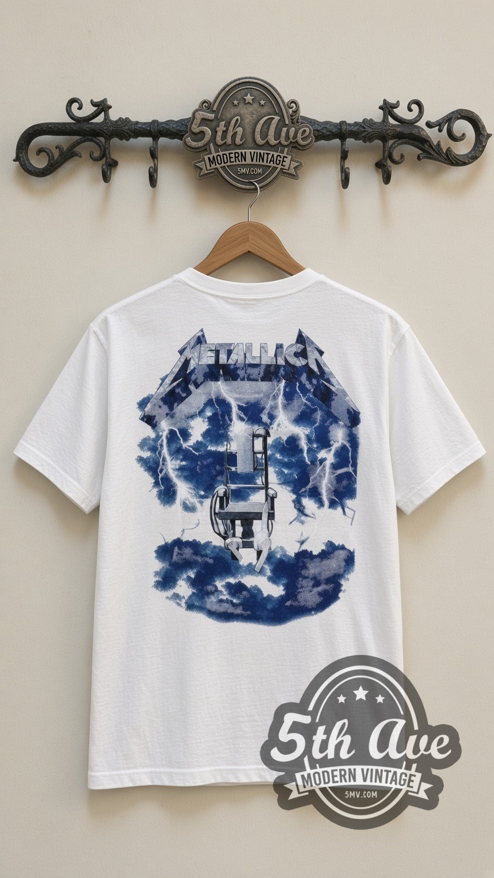 Metallica – Group Photo (White) – Vintage Band T-Shirt
