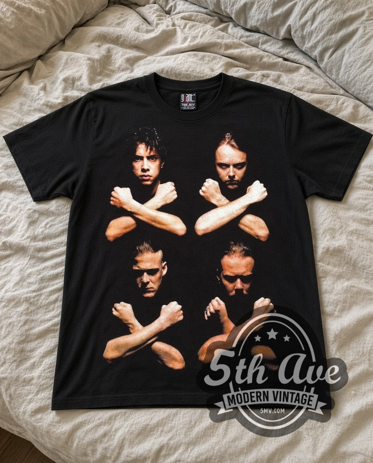 Metallica – Crossed Arms – Vintage Band T-Shirt