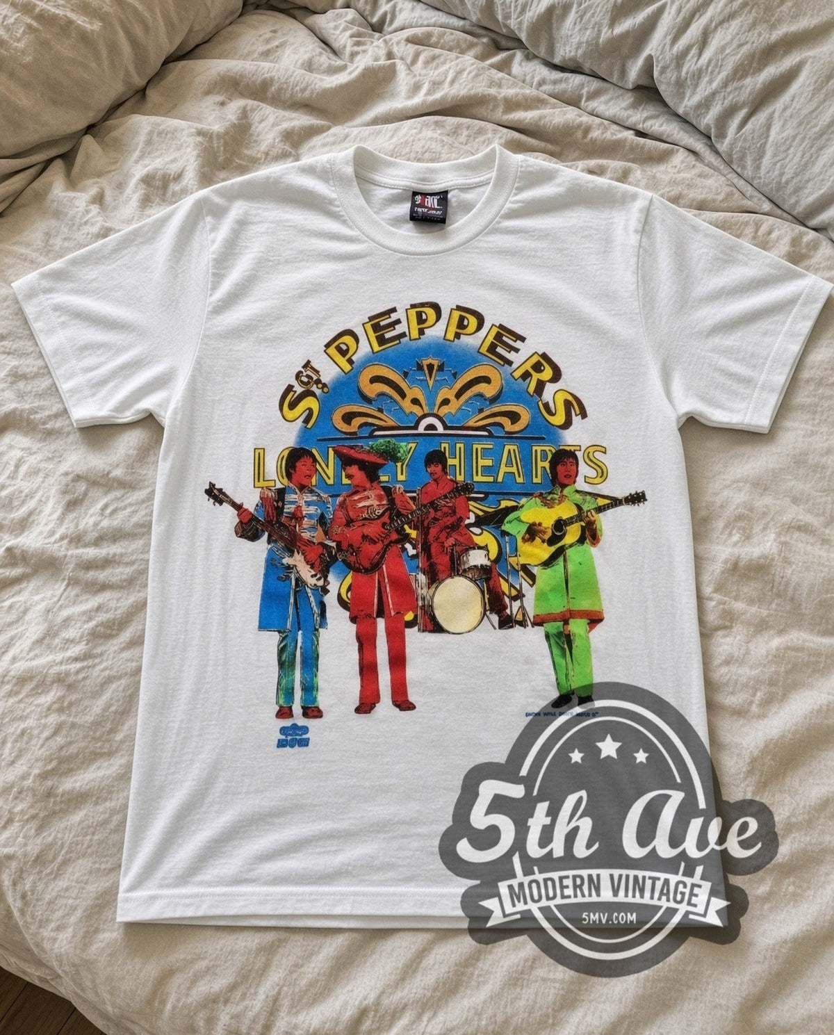 The Beatles – Sgt Peppers (White) – Vintage Band T-Shirt