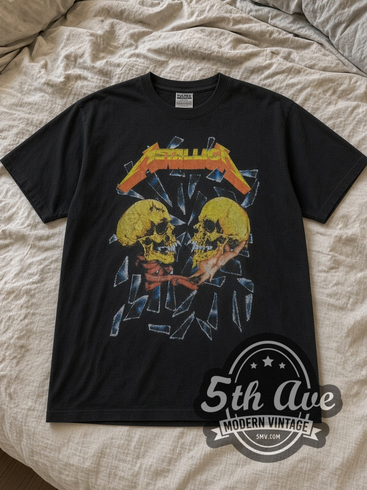 Metallica – Sad But True Twin Skulls Glass – Vintage Band T-Shirt