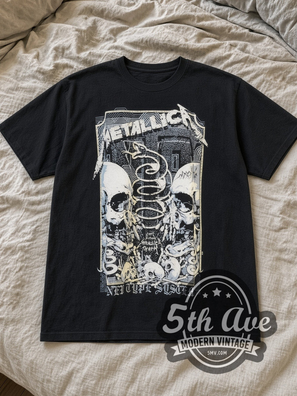 Metallica – Birth School Twin Skulls Snake Banner – Vintage Band T-Shirt