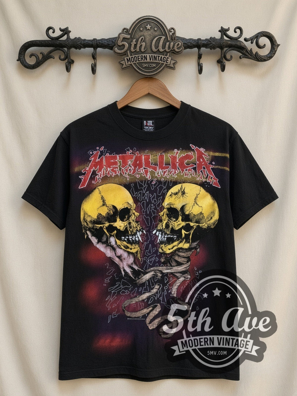 Metallica – Dual Skulls Snake All Over Print – Vintage Band T-Shirt