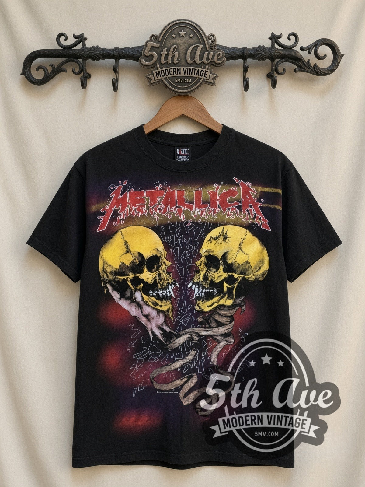 Metallica – Dual Skulls Snake All Over Print – Vintage Band T-Shirt