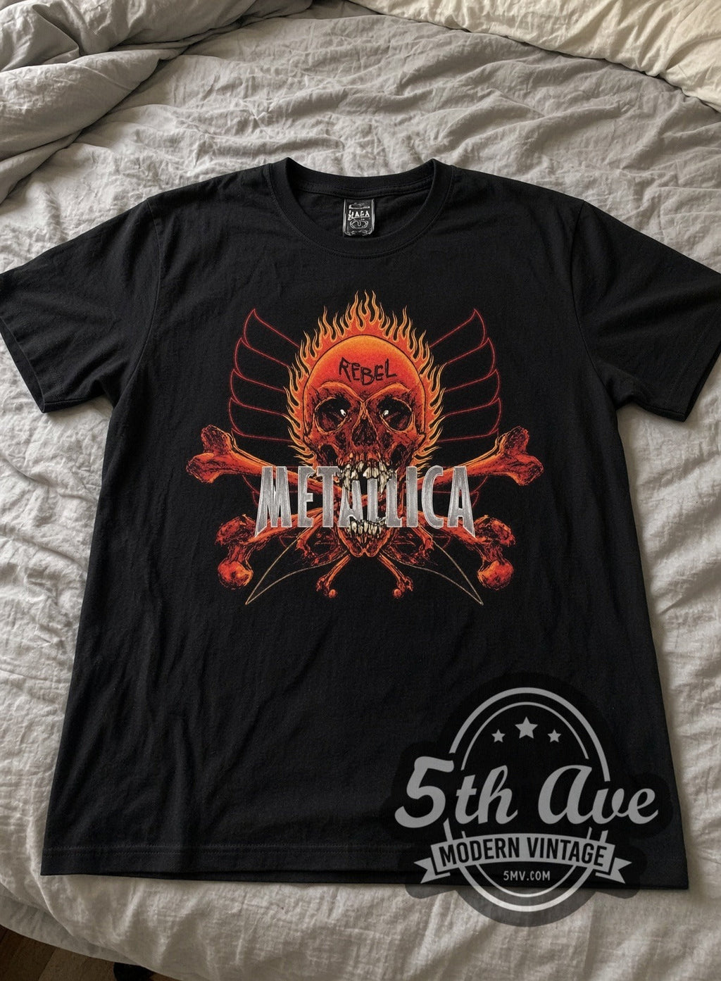 Metallica – Rebel Flaming Skull – Vintage Band T-Shirt