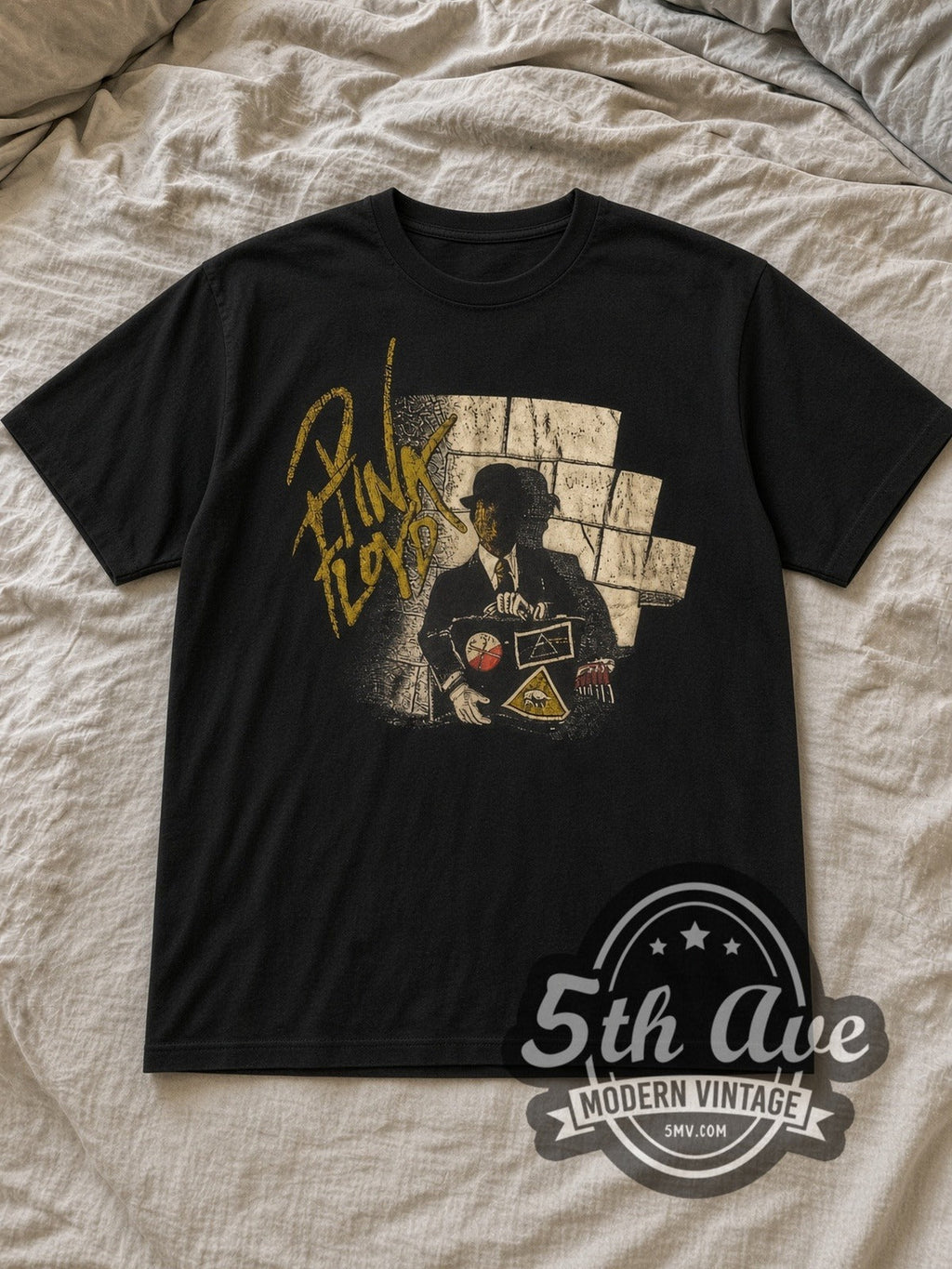 Pink Floyd – Wall and Derby Figure – Vintage Band T-Shirt