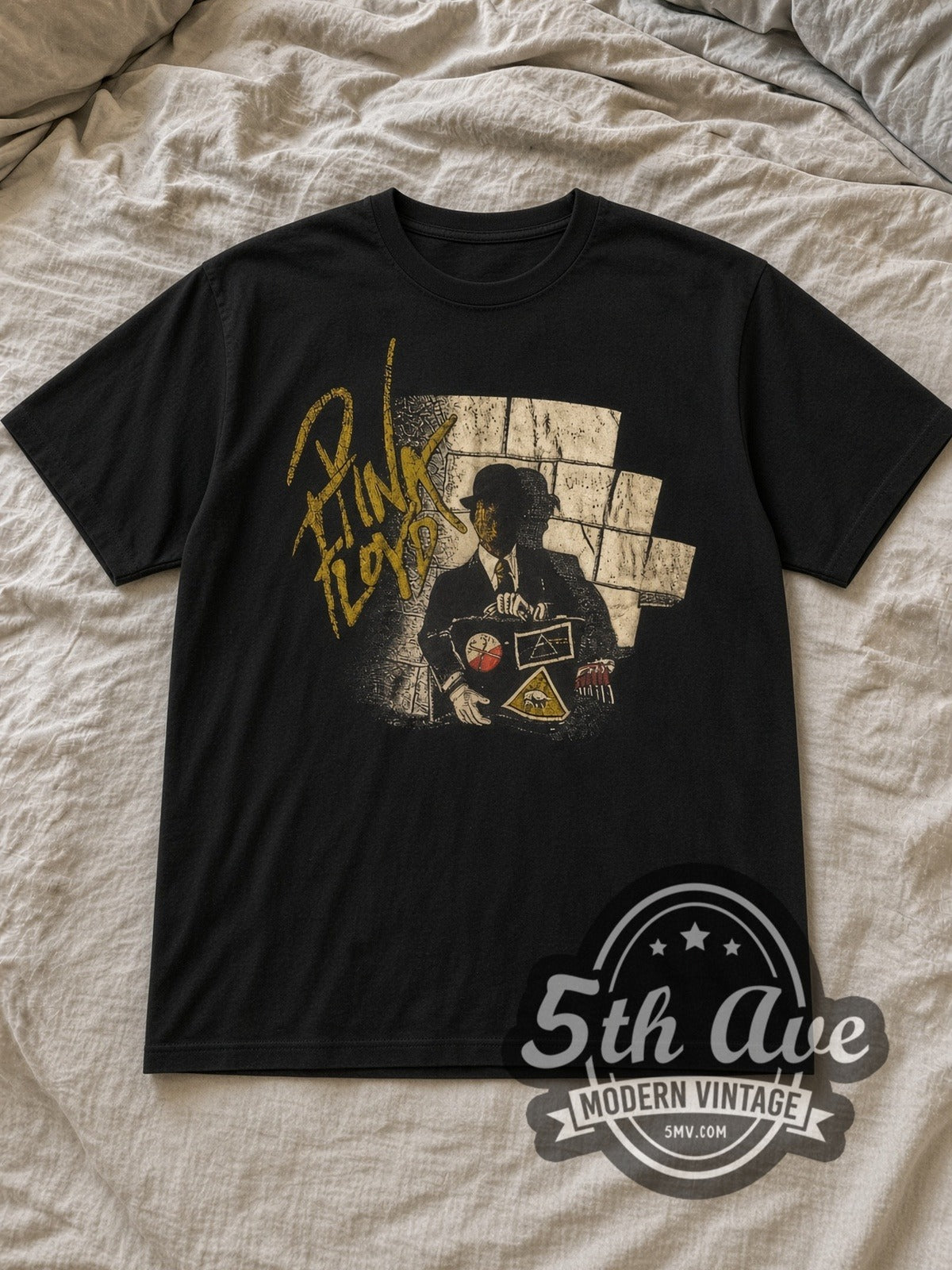 Pink Floyd – Wall and Derby Figure – Vintage Band T-Shirt