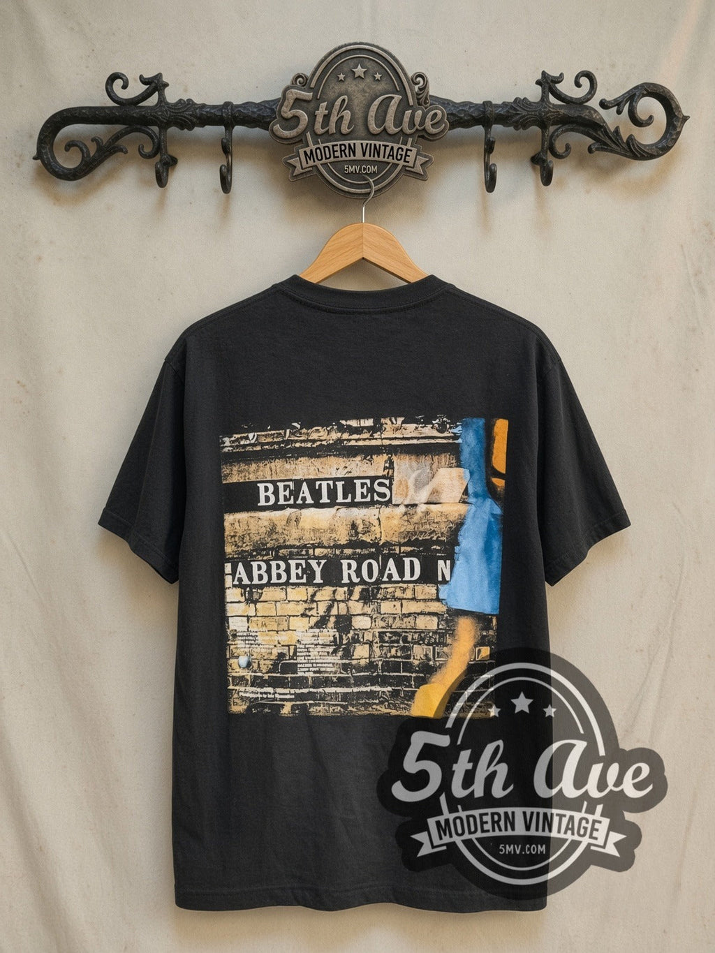 The Beatles – Abbey Road Crossing Wall Sign Back – Vintage Band T-Shirt