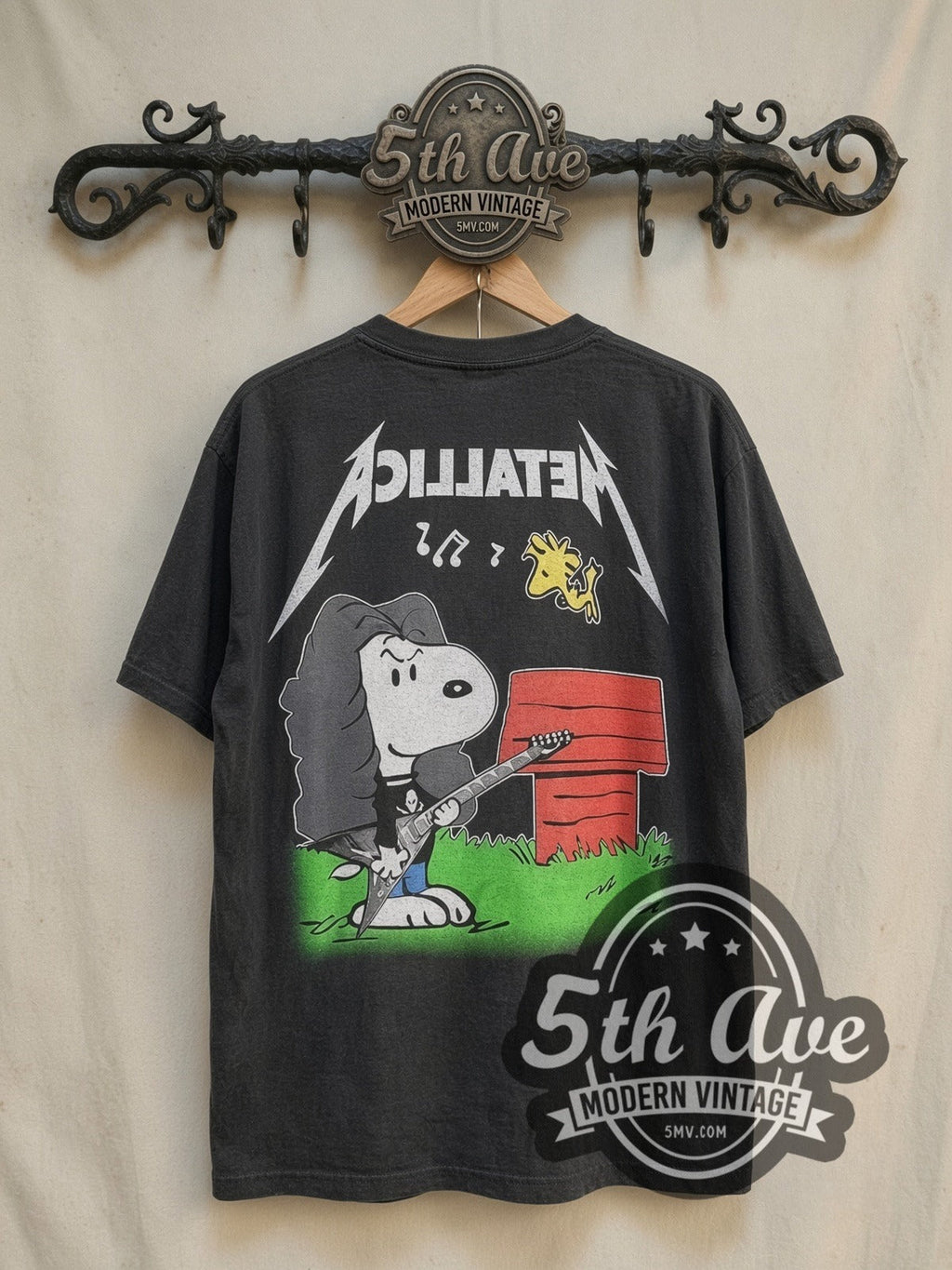 Peanuts – Metallica x Snoopy – Vintage Cartoon T-Shirt