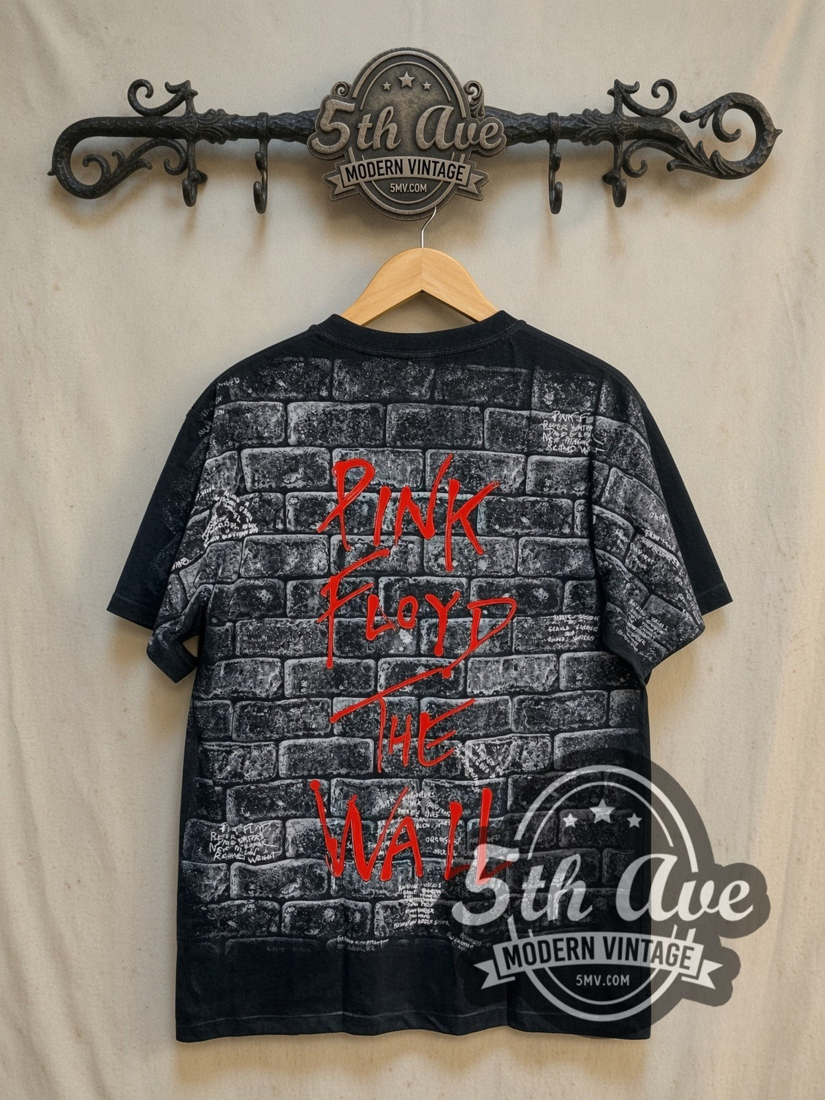 Pink Floyd – The Wall Brick Characters All Over Print – Vintage Band T-Shirt