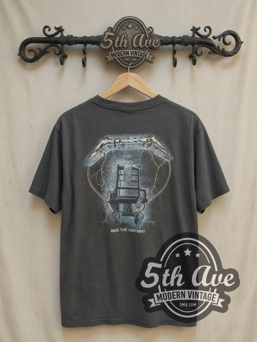 Metallica – Ride the Lightning Monster Beast and Electric Chair Cotton – Vintage Band T-Shirt