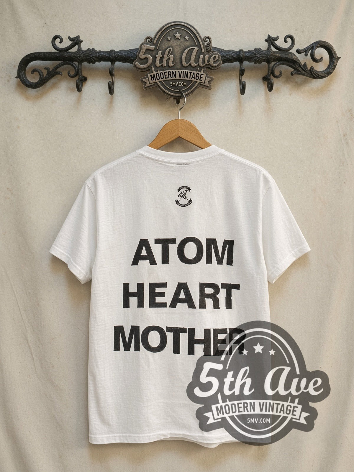 Pink Floyd – Atom Heart Mother Cow Stacked Back – Vintage Band T-Shirt