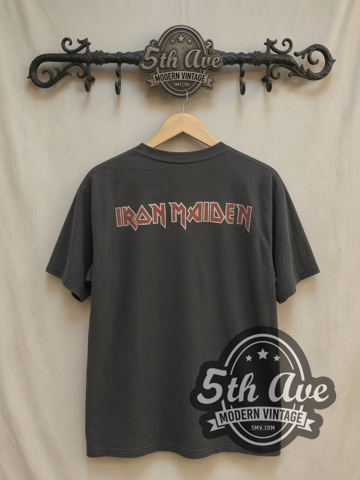 Iron Maiden – Killers Circular Eddie Hatchet – Vintage Band T-Shirt