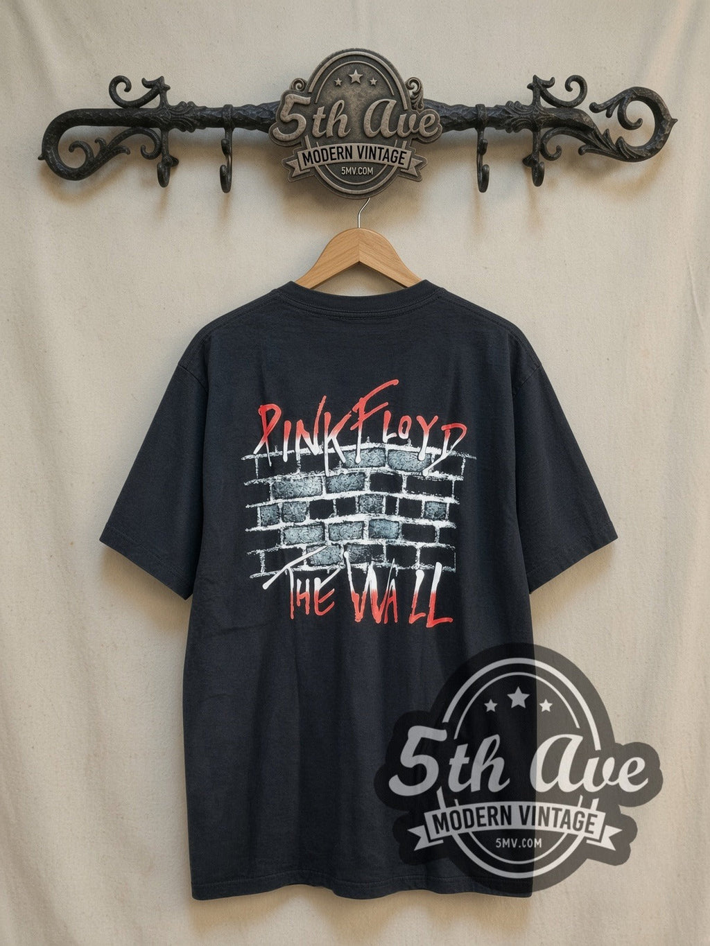Pink Floyd – The Wall Screaming Face Splash Art – Vintage Band T-Shirt