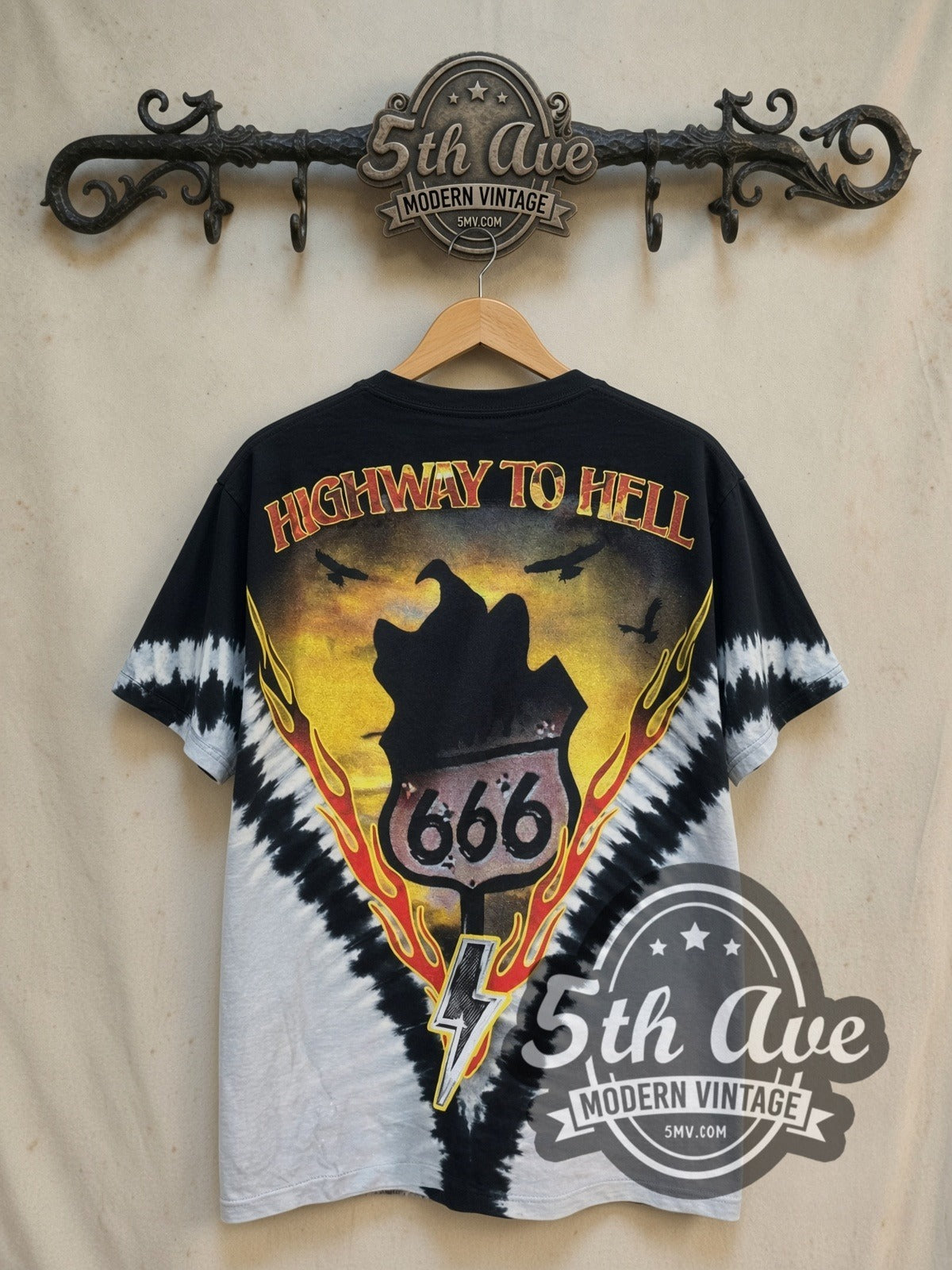 AC/DC – Highway to Hell Flame V Black Grey Tie-Dye – Vintage Band T-Shirt