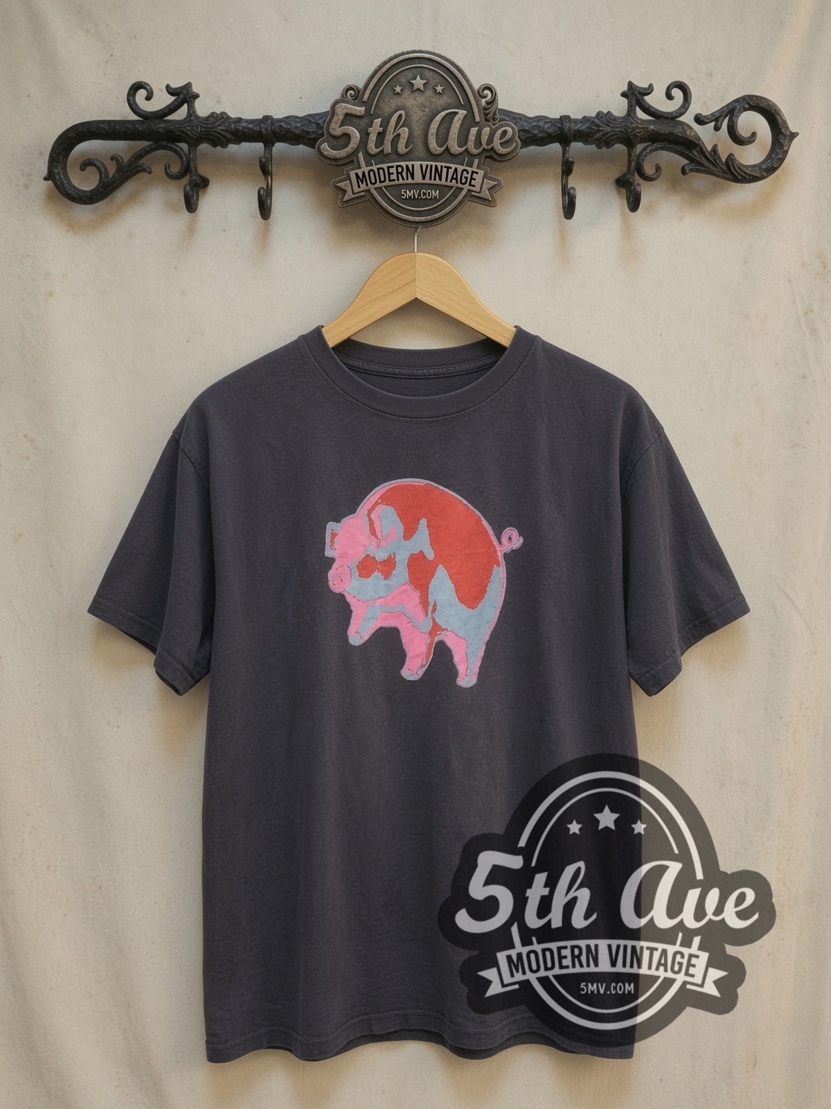 Pink Floyd – Animals Red Pink Blue Pig – Vintage Band T-Shirt