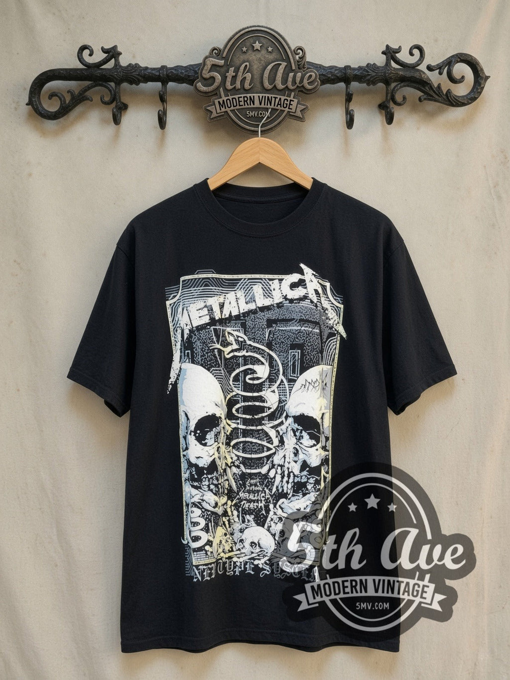 Metallica – Birth School Twin Skulls Snake Banner – Vintage Band T-Shirt