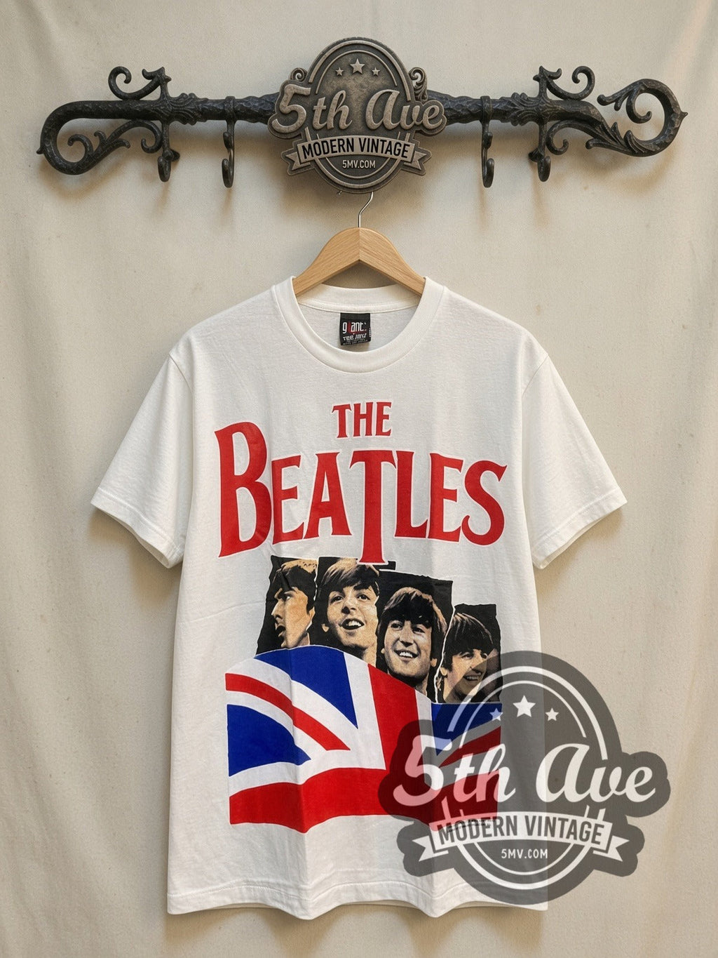 The Beatles – Union Jack Red Logo White – Vintage Band T-Shirt