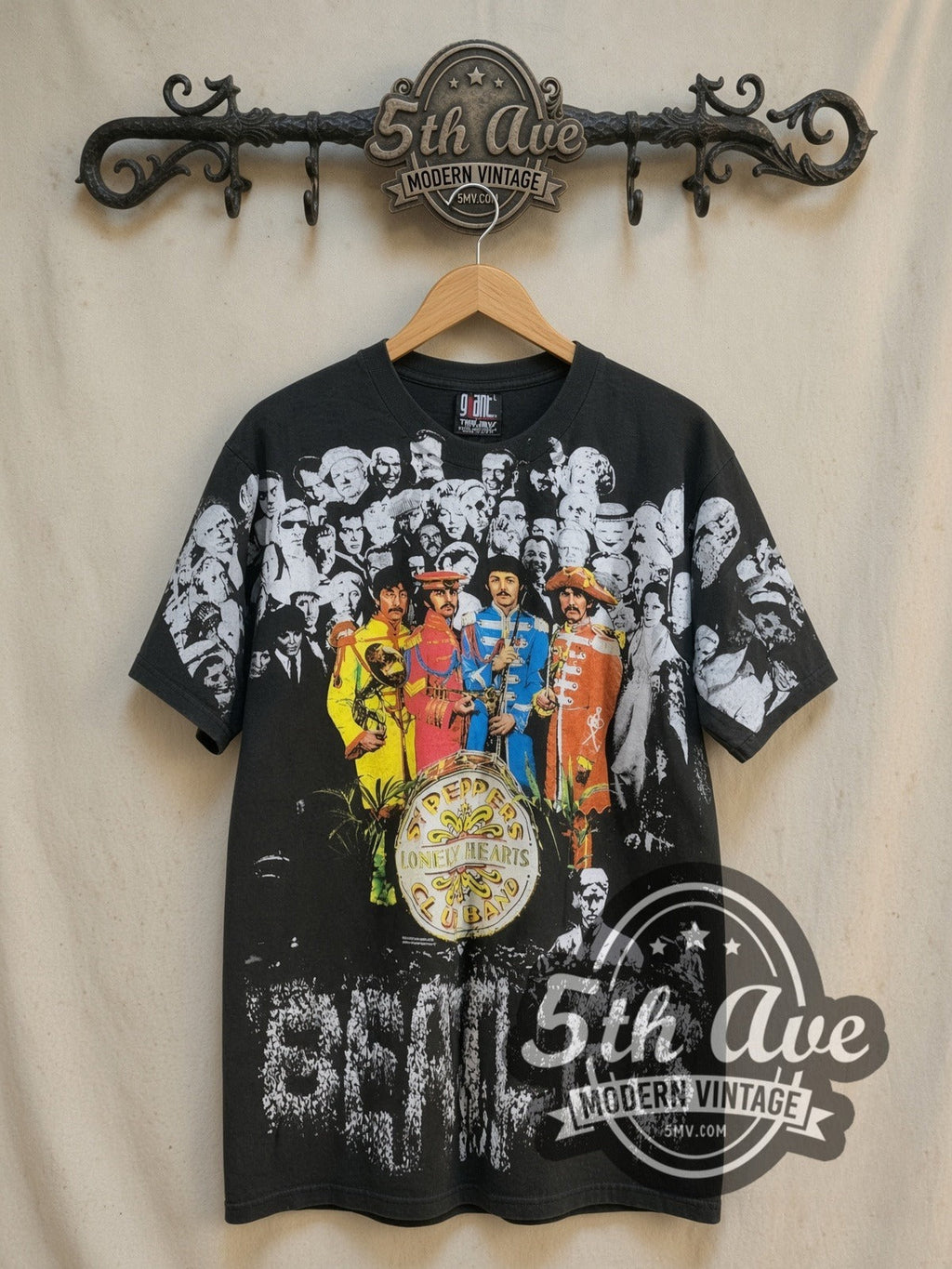 The Beatles – Hearts – Vintage Band T-Shirt