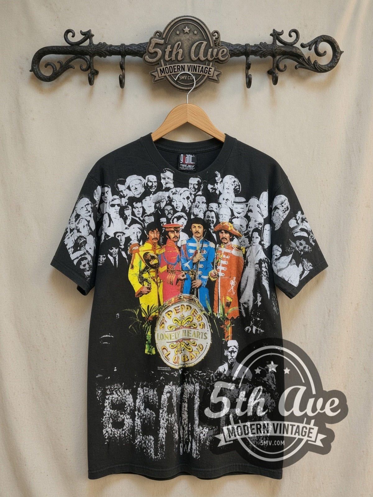 The Beatles – Hearts – Vintage Band T-Shirt