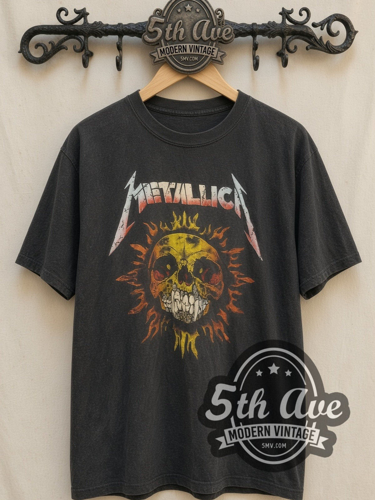 Metallica – Skull Sun with Flaming Skull Back – Vintage Band T-Shirt