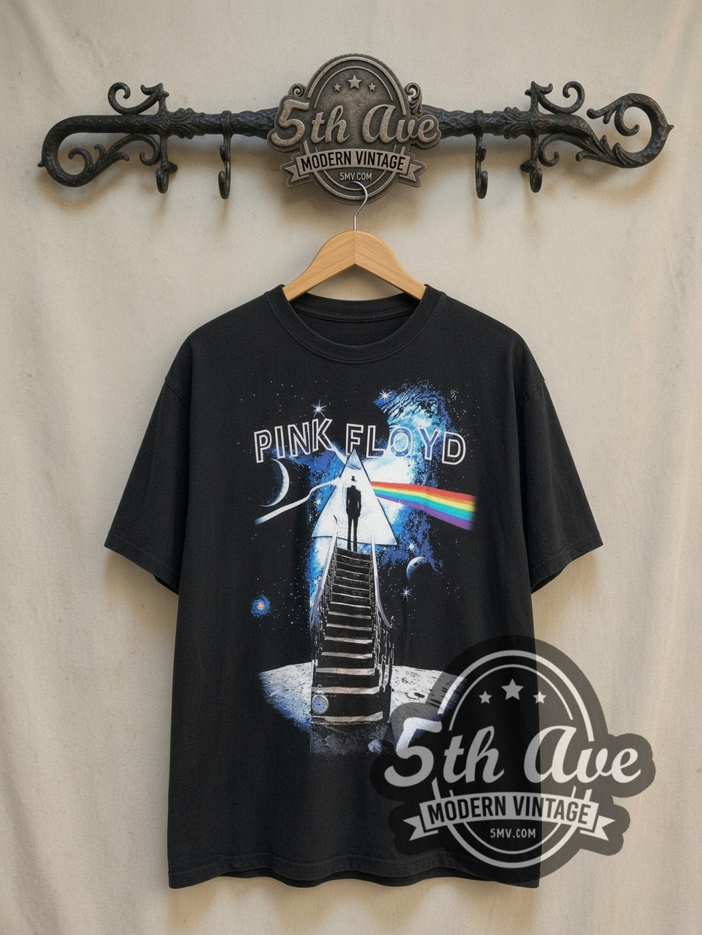 Pink Floyd – Stairway Pyramid Moon Spectrum – Vintage Band T-Shirt