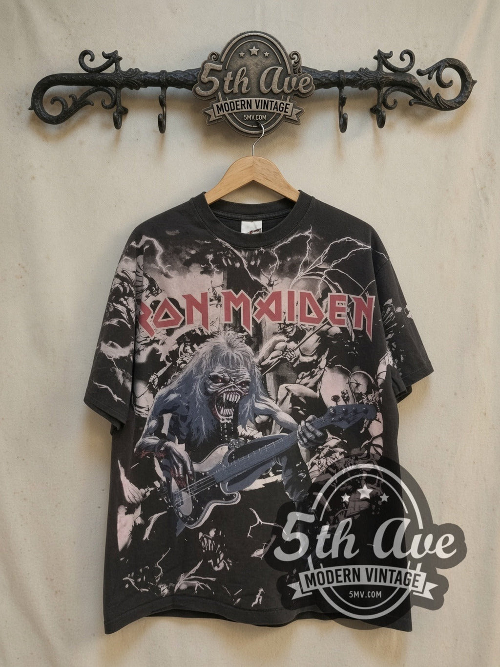 Iron Maiden – Eddie Overprint – Vintage Band T-Shirt