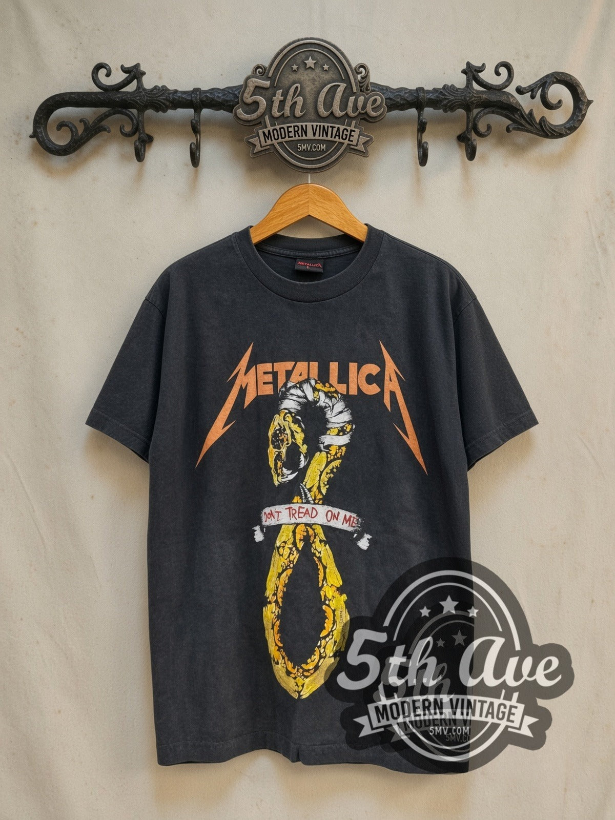 Metallica – Don't Tread On Me 1992 Tour – Vintage Band T-Shirt