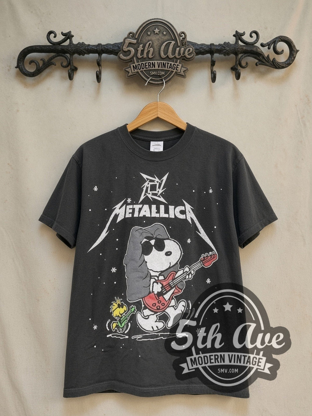 Peanuts – Metallica x Snoopy – Vintage Cartoon T-Shirt